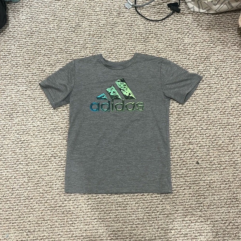grey and green adidas tshirt